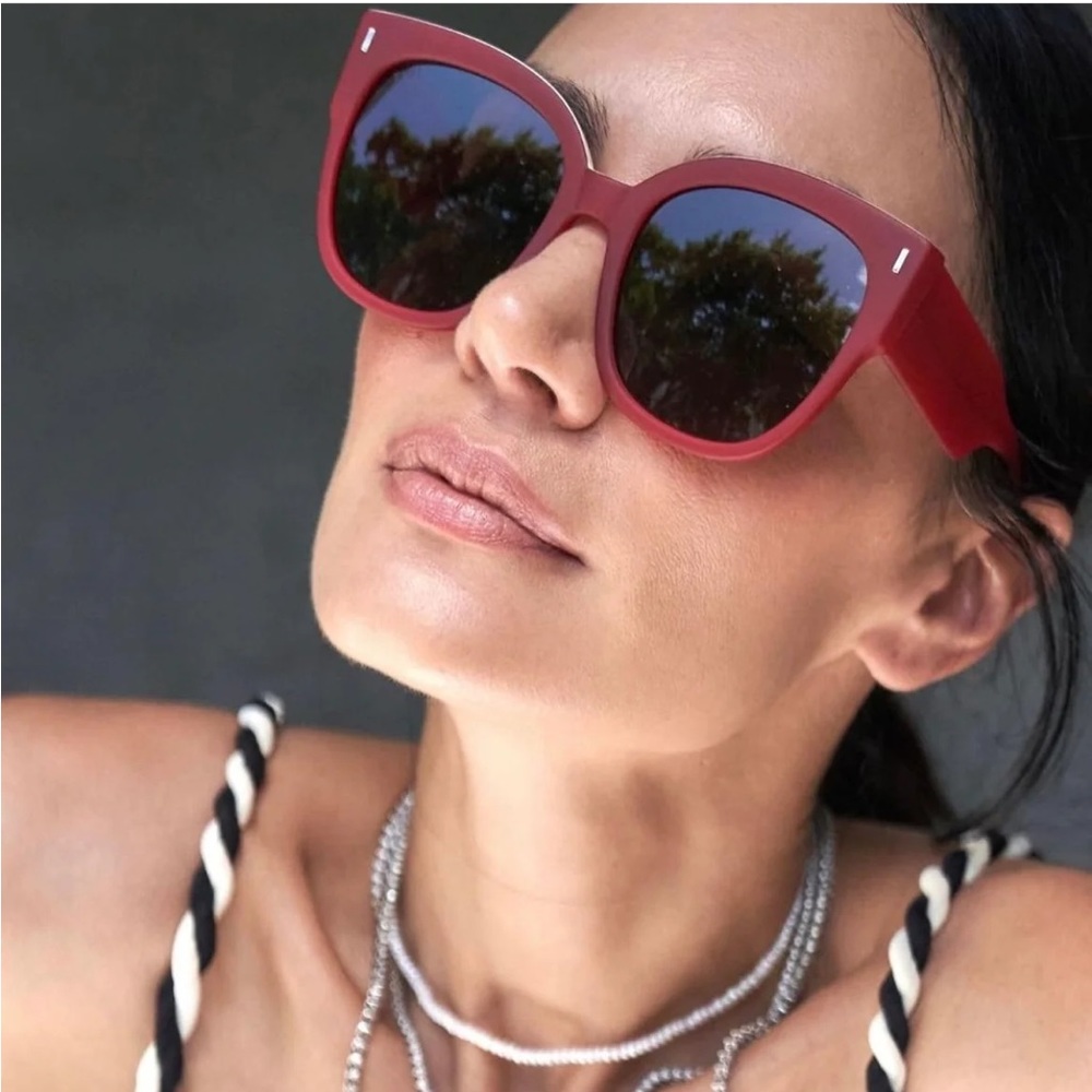 Limited edition red Tiwi x Jenny Lopez sunglasses
